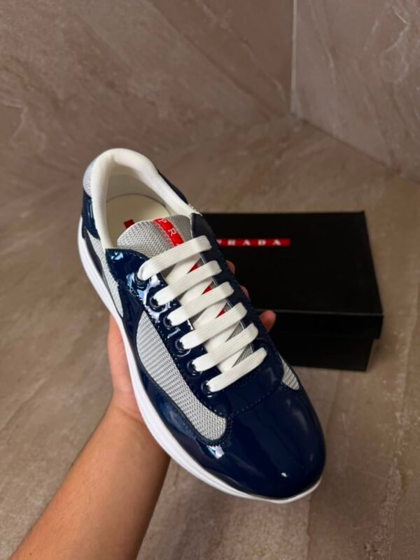 Prada Cups Navy Blue Glimmend