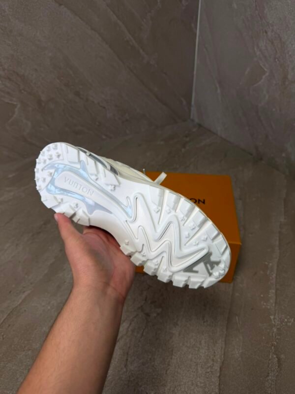 Louis Vuitton Tatic White