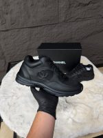 Chanel Low Top CC Runner Black on Black - Afbeelding 2
