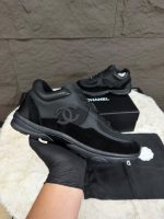 Chanel Black on Black Sneakers - Afbeelding 2