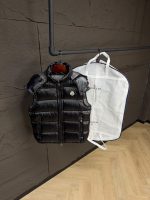 Moncler Black Bodywarmer Met Capuchon High Quality